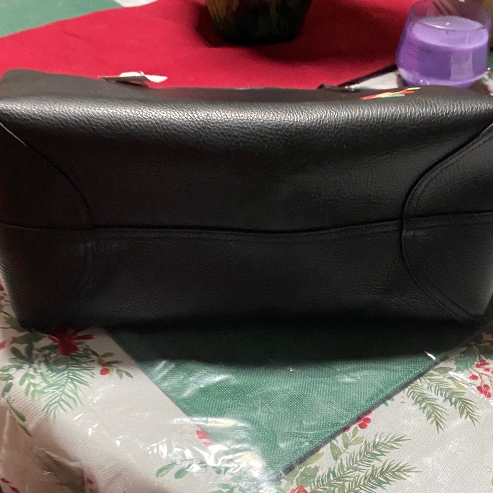 *Last Price Drop* NWT Coach Disney Black Ursula Little Mermaid Tote - Picture 9 of 13